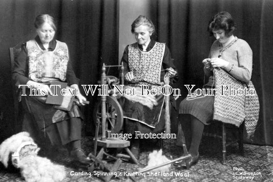 SC 819 - Carding & Spinning & Knitting Shetland Wool, Scotland