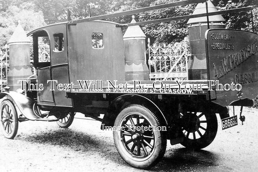 SC 880 - Paterson Footwear Specialist Lorry, Glasgow, Scotland