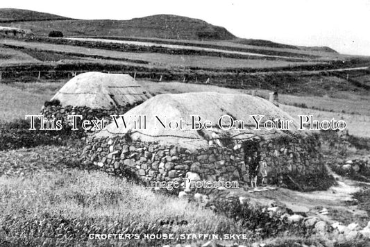 SC 964 - Crofters House, Staffin, Isle Of Skye, Scotland