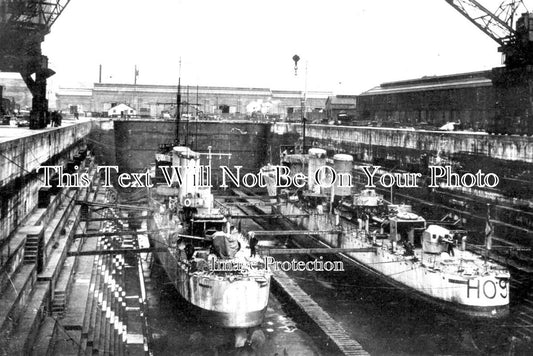 SC 98 - HMS Destroyers Mounsey & Nerrissa, Rosyth Dockyard, Fife, Scotland