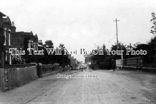 SF 1041 - Victoria Road, Oulton Broad, Suffolk c1912