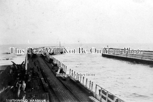 SF 1116 - The Harbour At Southwold, Suffolk c1907