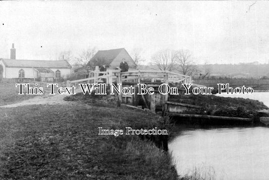 SF 1171 - Flatford Bridge, Suffolk