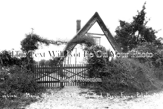 SF 1320 - Murder Victin Maria Martins Cottage, Polstead, Suffolk c1932