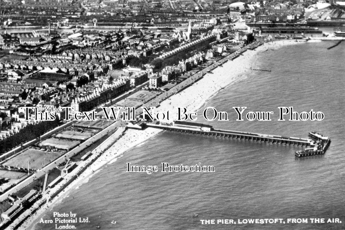 SF 1423 - The Pier Aerial View, Lowestoft, Suffolk