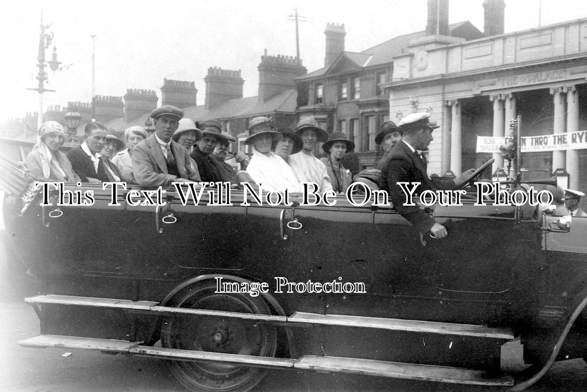 SF 1508 - Charabanc At Palace Cinema, Royal Plain, Lowestoft, Suffolk c1923
