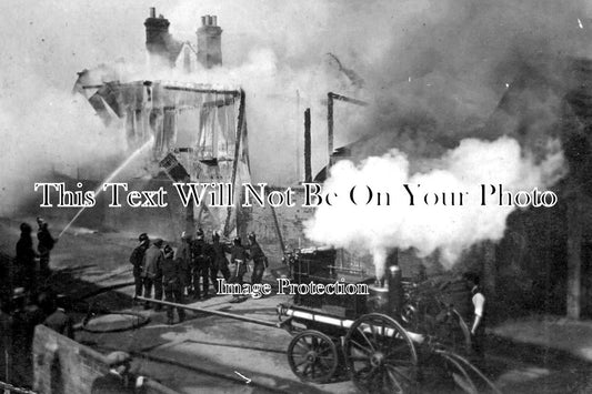 SF 1549 - Fire Engine & Firemen, Lowestoft, Suffolk c1907