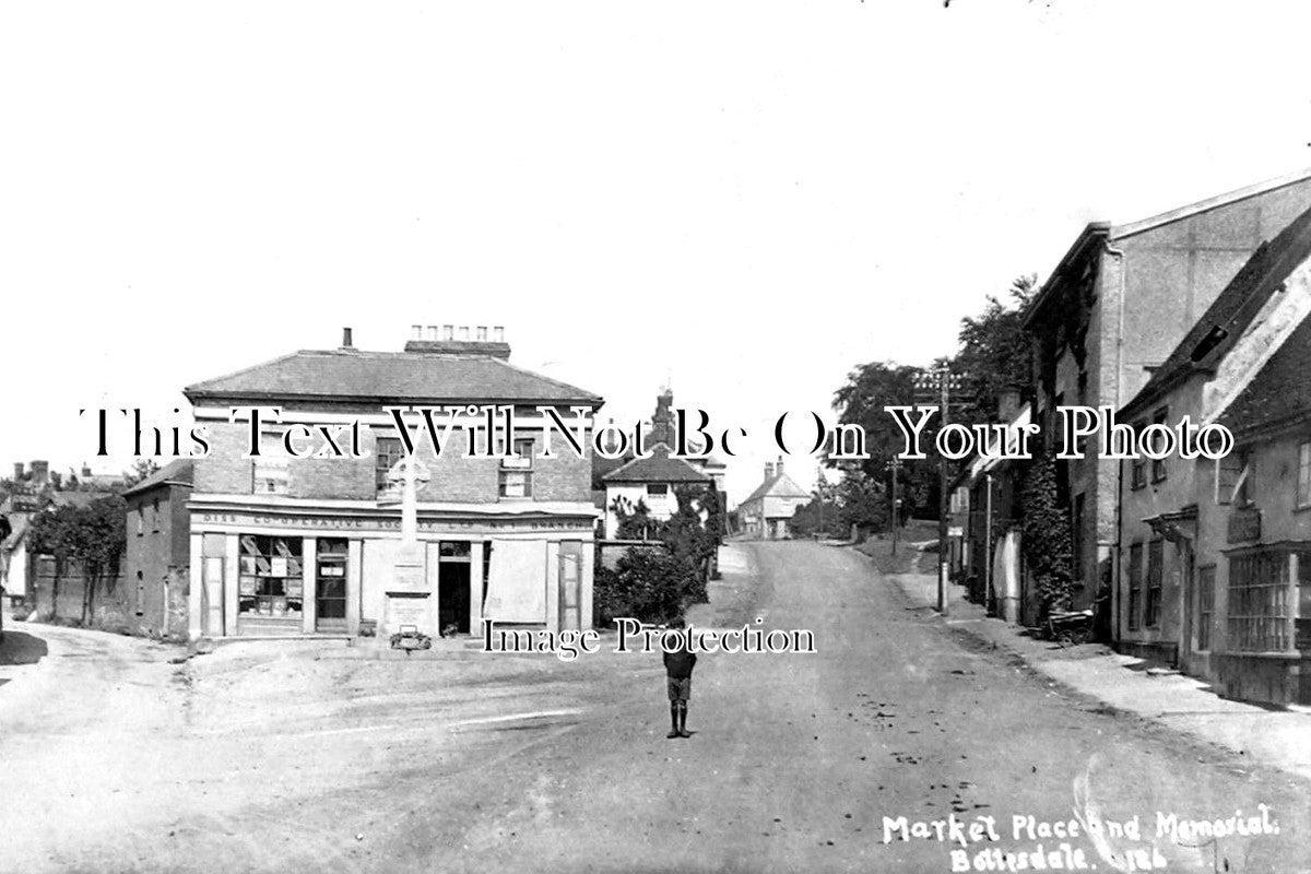 SF 1703 - Diss Co-Operative Stores & Memorial, Market Place, Botesdale, Suffolk