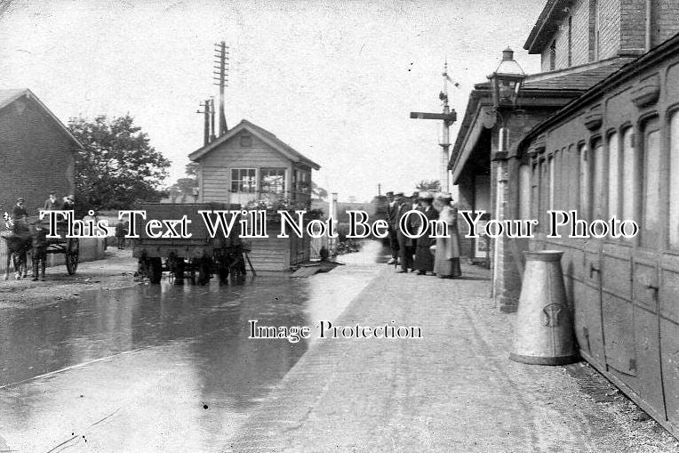 SF 179 - Marlesford Station Floods, Suffolk