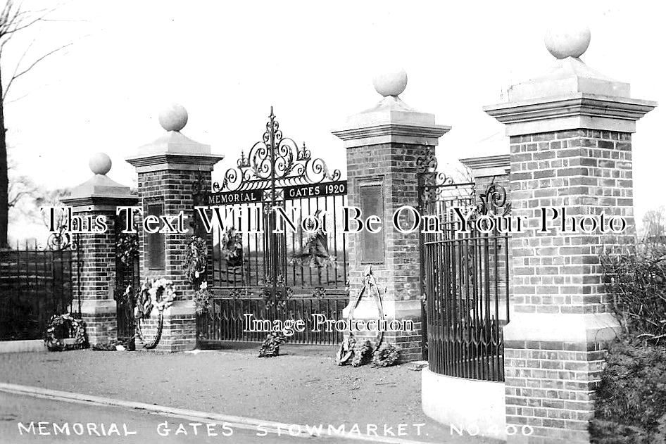 SF 1832 - Memorial Gates, Stowmarket, Suffolk