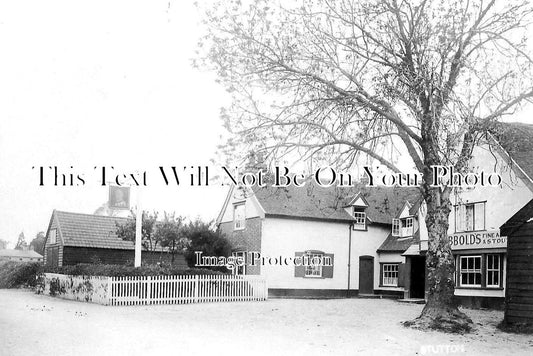 SF 1880 - Kings Head Pub, Stutton, Suffolk c1906