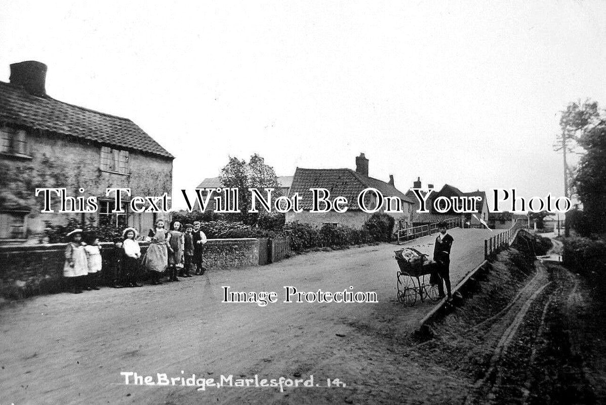 SF 2249 - The Bridge, Marlesford, Suffolk