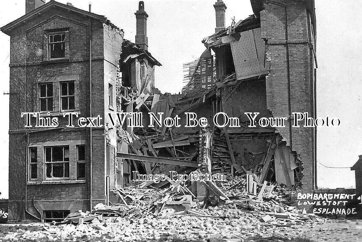 SF 2375 - Bombardment Of Lowestoft, Suffolk WW1 1916