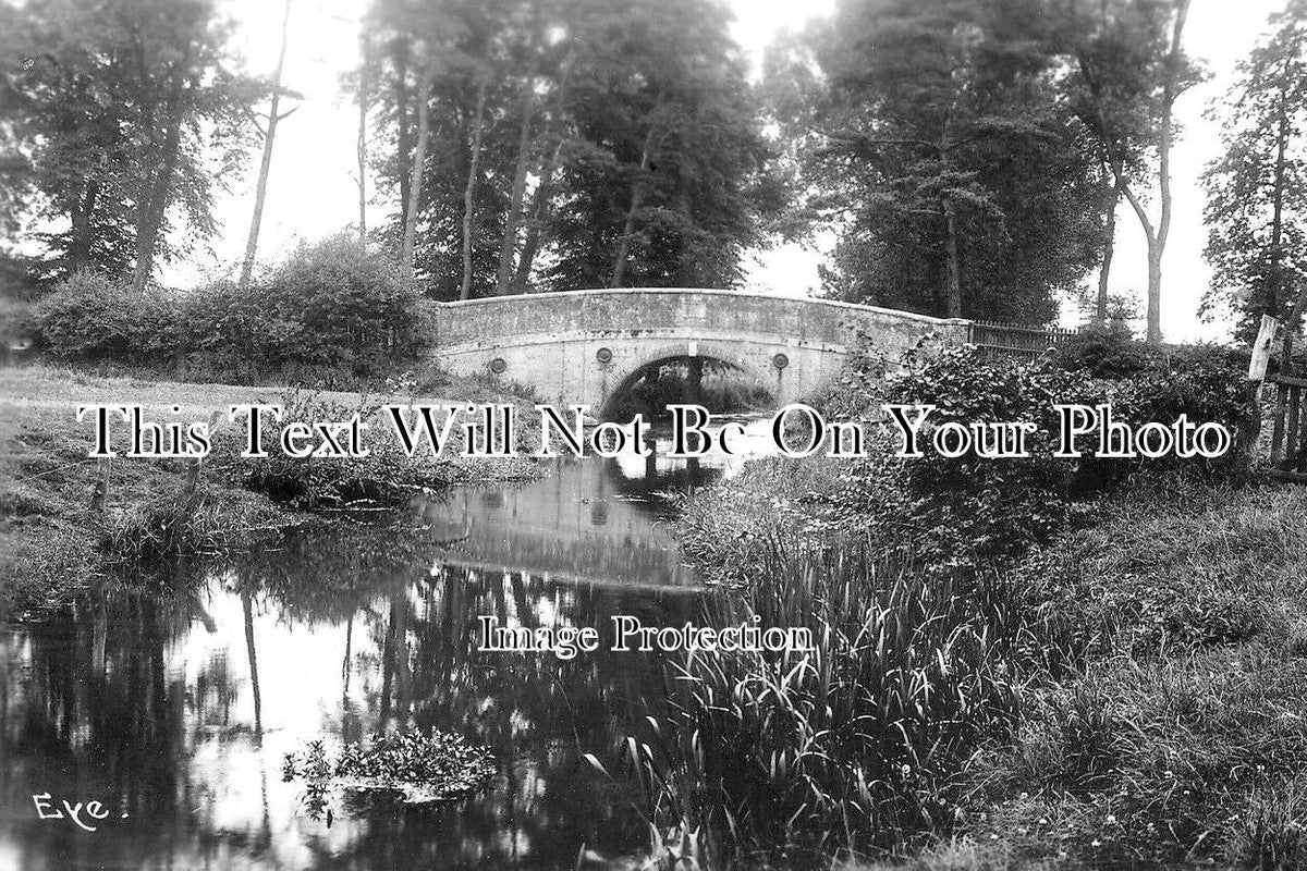 SF 2447 - Bridge & River, Eye, Suffolk