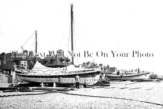 SF 2528 - The Lifeboats, Aldeburgh, Suffolk