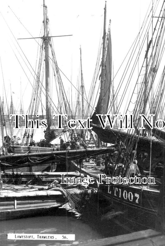 SF 2615 - Lowestoft Trawlers, Suffolk