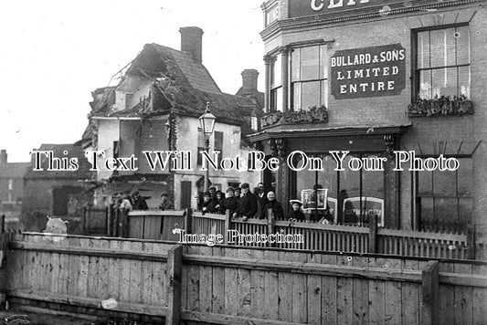 SF 2754 - Pakefield Cliff Erosion, Lowestoft, Suffolk c1905