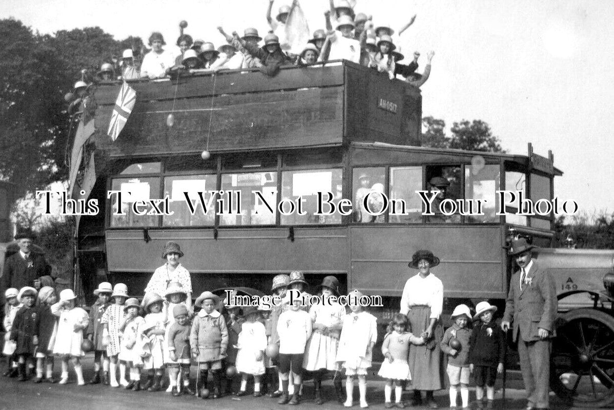 SF 2762 - Henham School Outing Motor Bus, Wangford, Suffolk