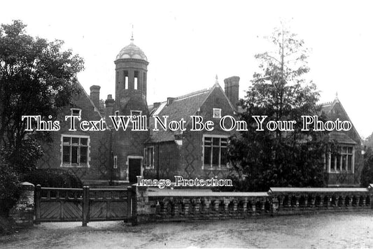 SF 2933 - The School, Long Melford, Suffolk c1912