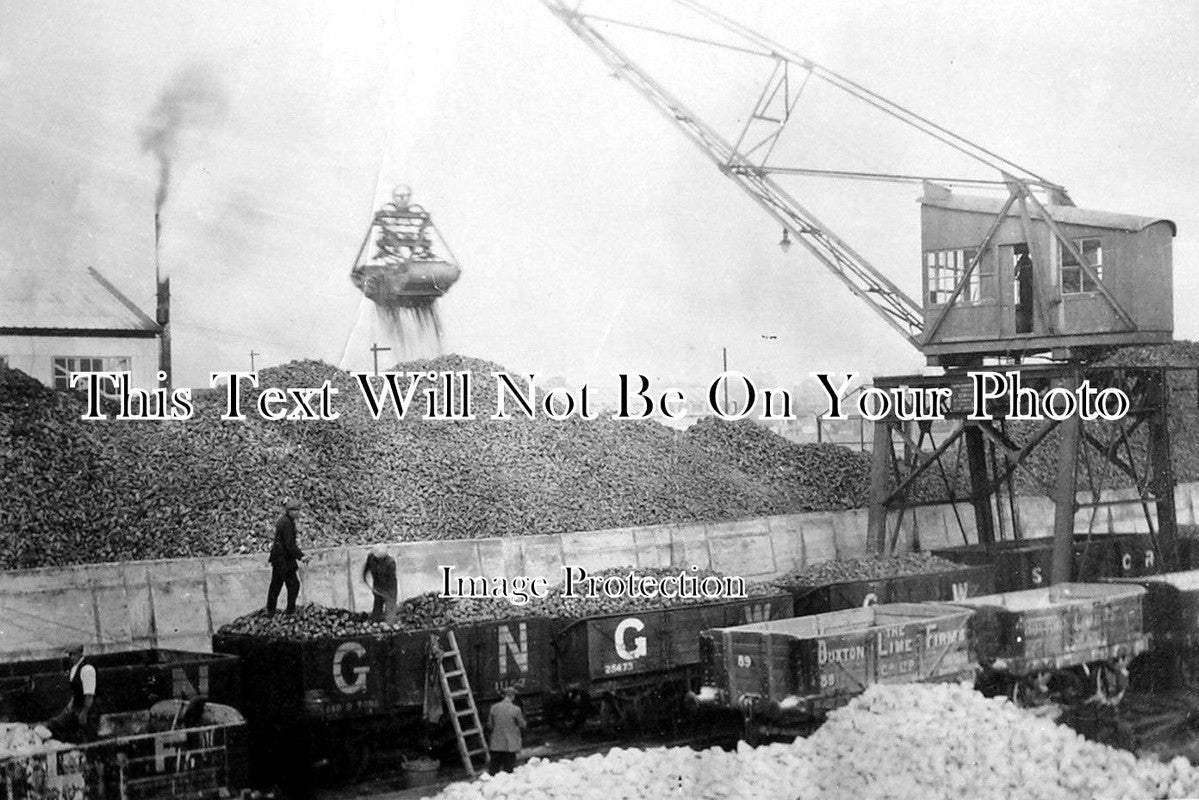 SF 298 - Loading Wagons At Sugar Beet Factory, Sproughton Road, Ipswich, Suffolk c1925