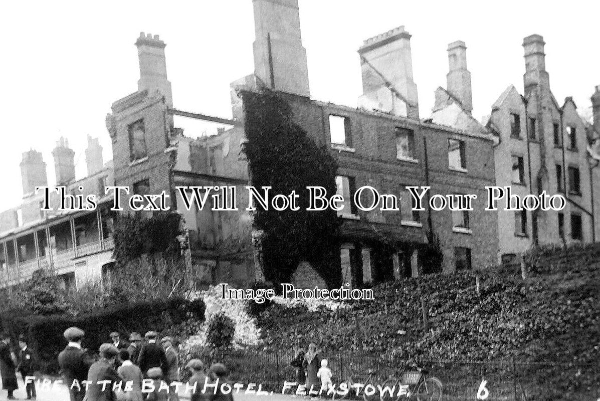 SF 3039 - Fire At The Bath Hotel, Felixstowe, Suffolk 1914 – JB Archive
