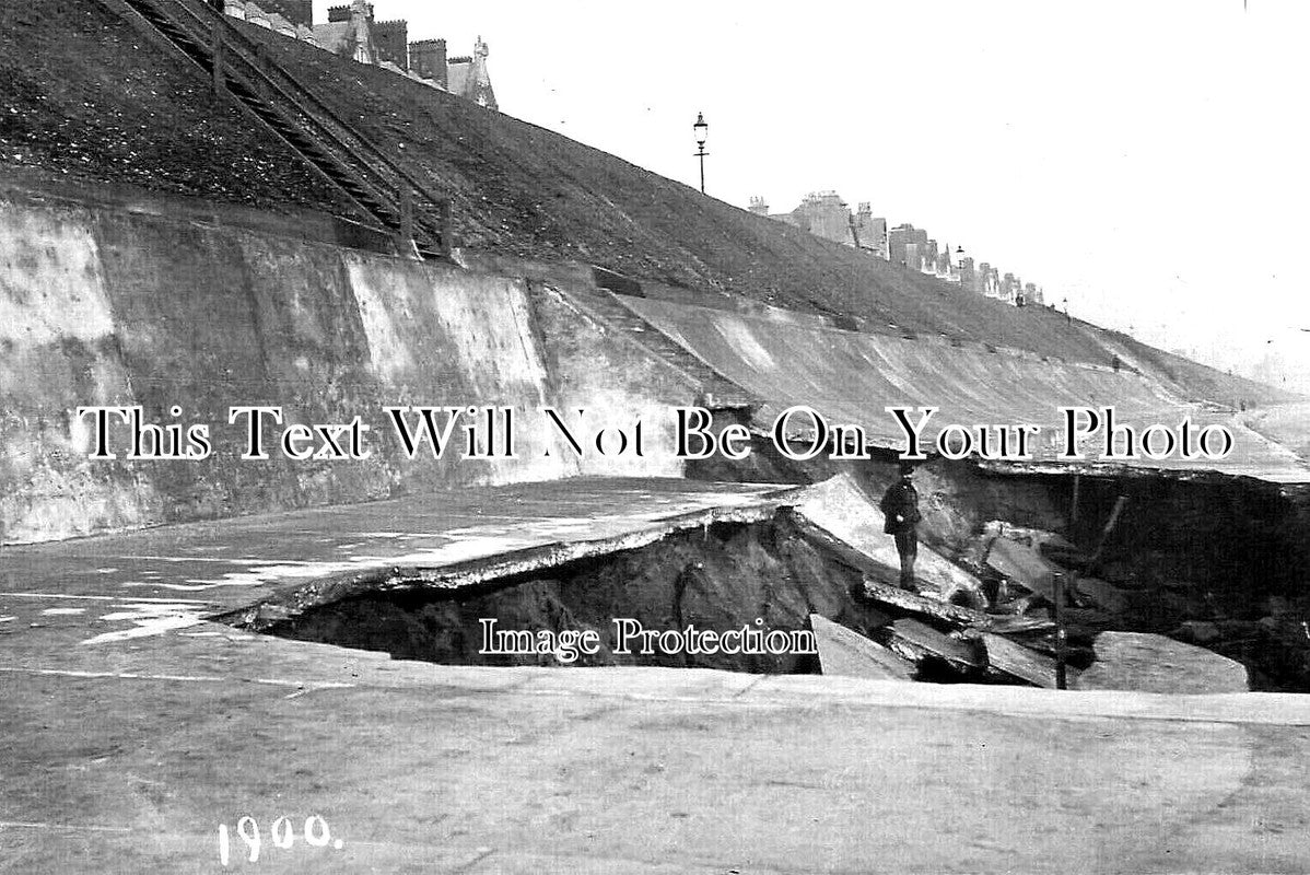 SF 3045 - Pakefield Seafront Storm Damage, Suffolk c1905