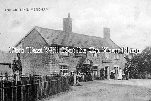 SF 306 - The Lion Inn, Mendham, Suffolk c1911