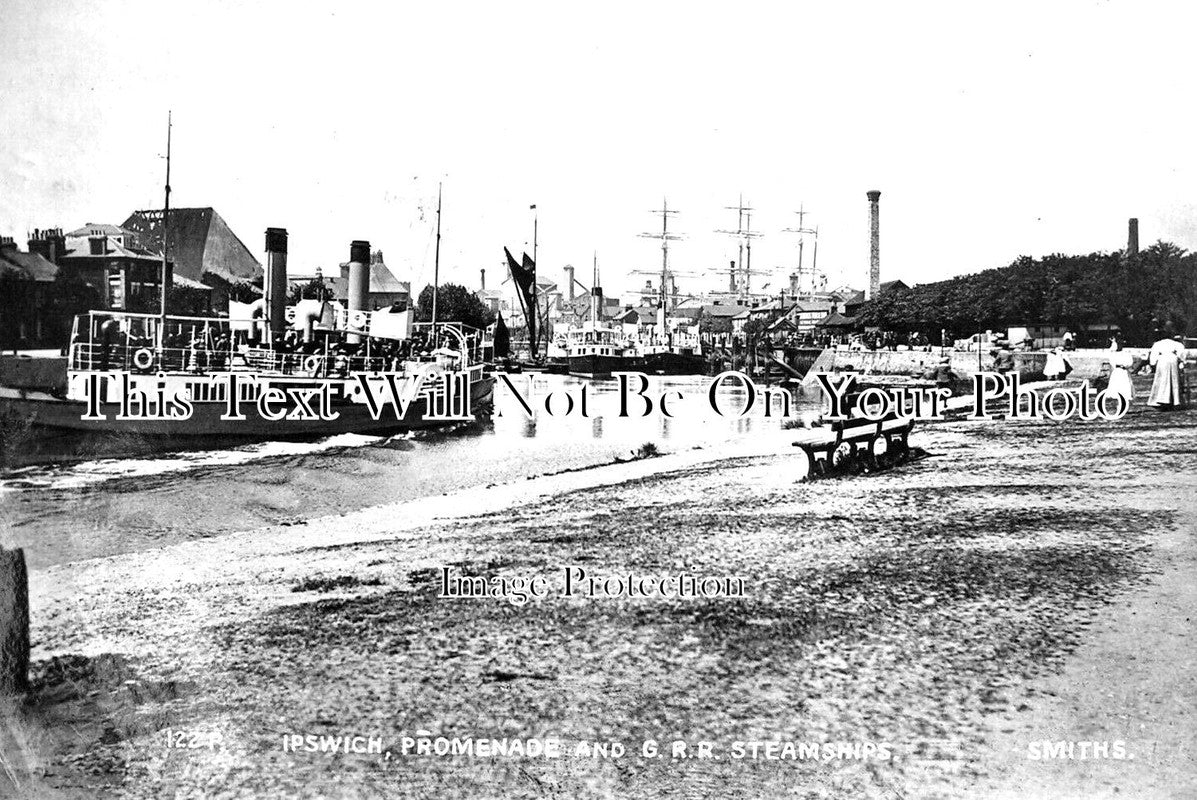 SF 3144 - Ipswich Promenade And GRR Steamships, Suffolk c1918