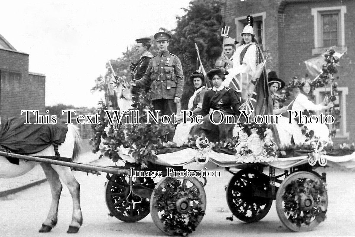 SF 3154 - Halesworth Carnival Float, Suffolk c1912