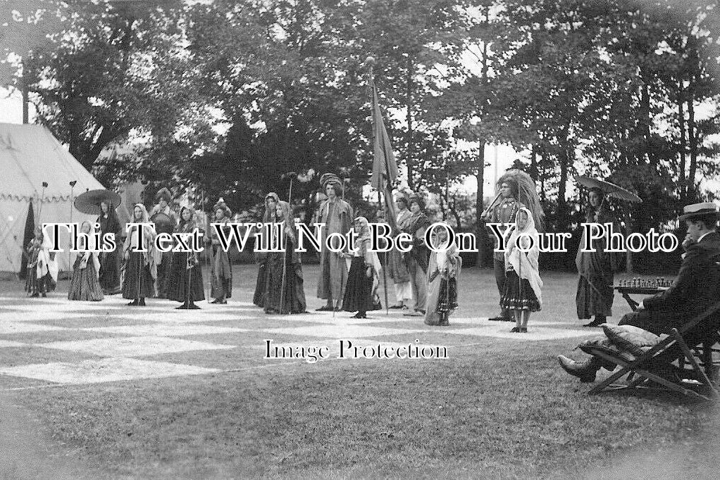 SF 3255 - Human Chess, Southwold Garden Party, Suffolk c1906