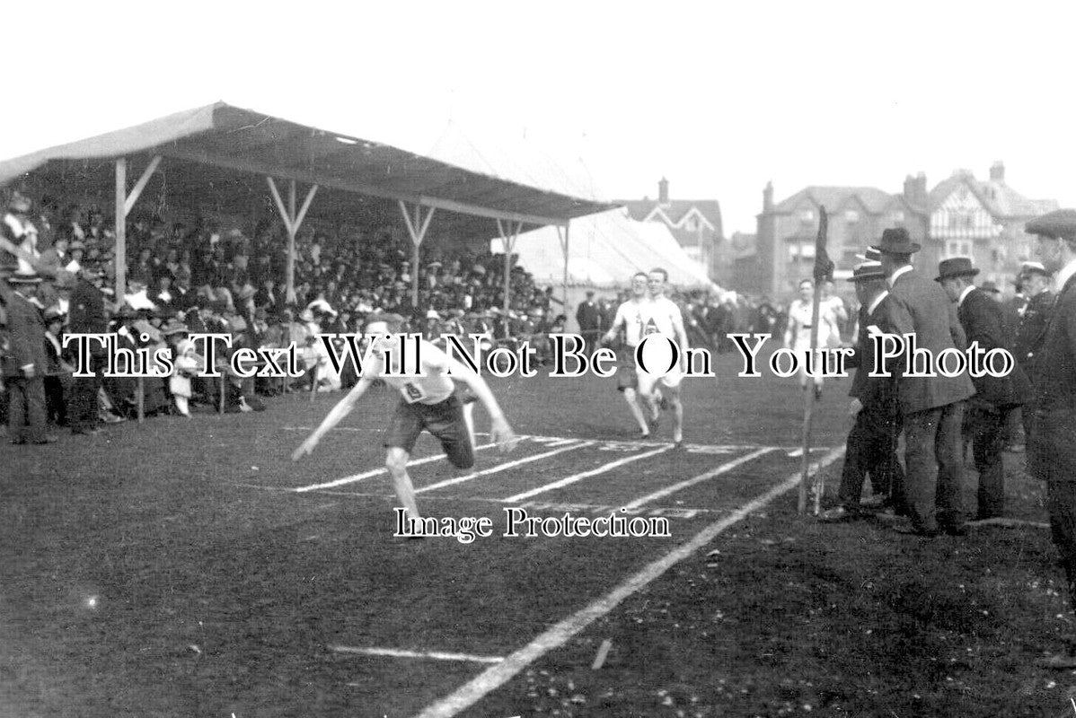 SF 3351 - Sports Day, Southwold, Suffolk c1913