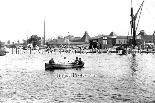 SF 3408 - Beccles Yachting, Suffolk c1931