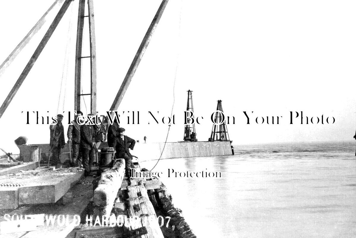 SF 3461 - Construction Work On Southwold Harbour, Suffolk c1907