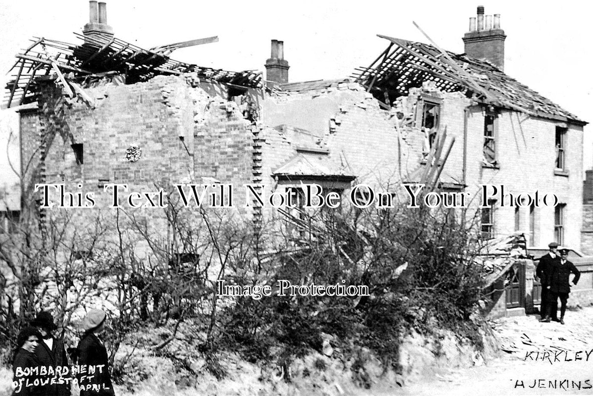 SF 3481 - Bombardment Of Lowestoft, Kirkley Row, Suffolk c1916 WW1