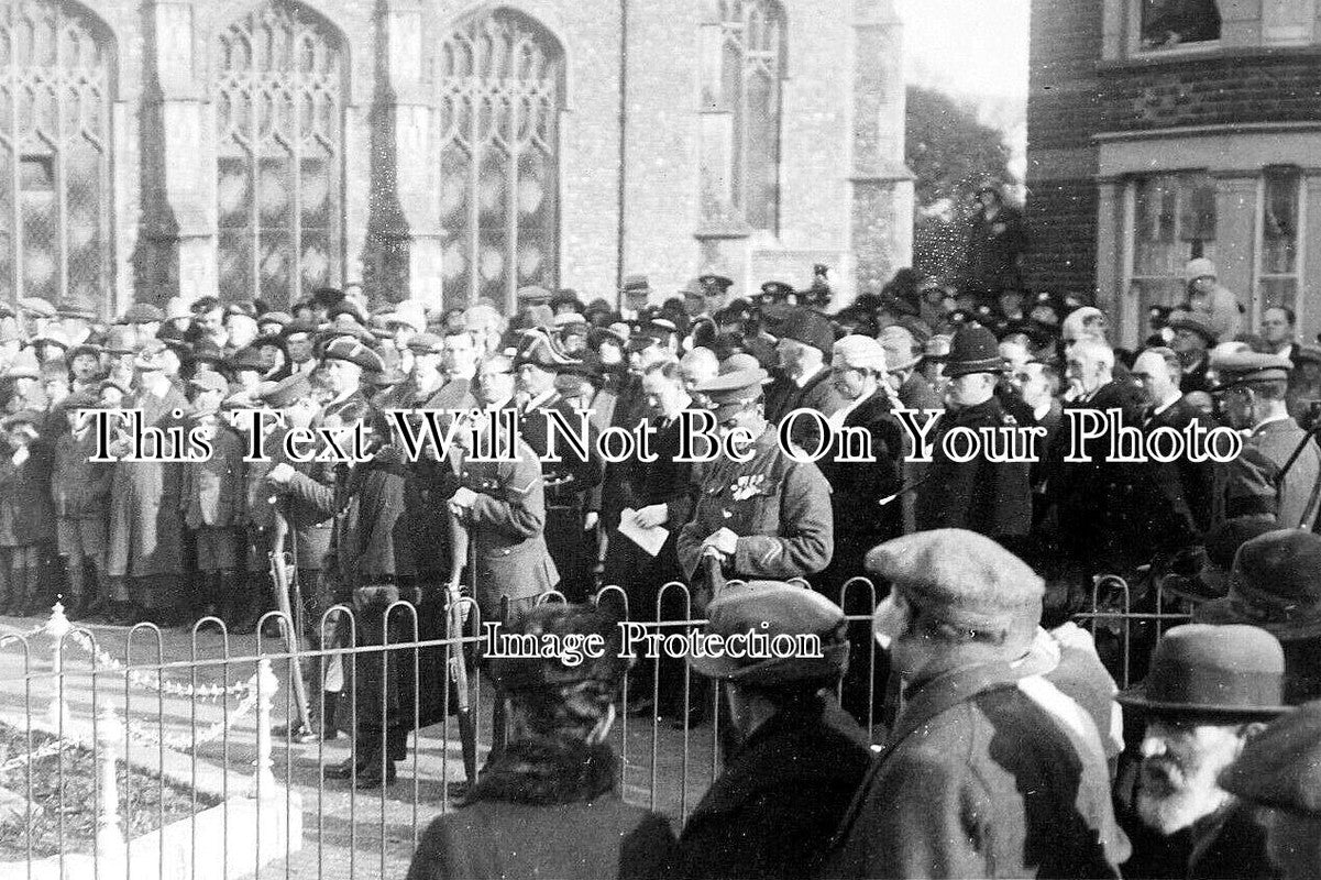 SF 3601 - Gathering At Southwold War Memorial, Suffolk