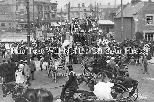 SF 3610 - Parade At Lowestoft, Suffolk 1911