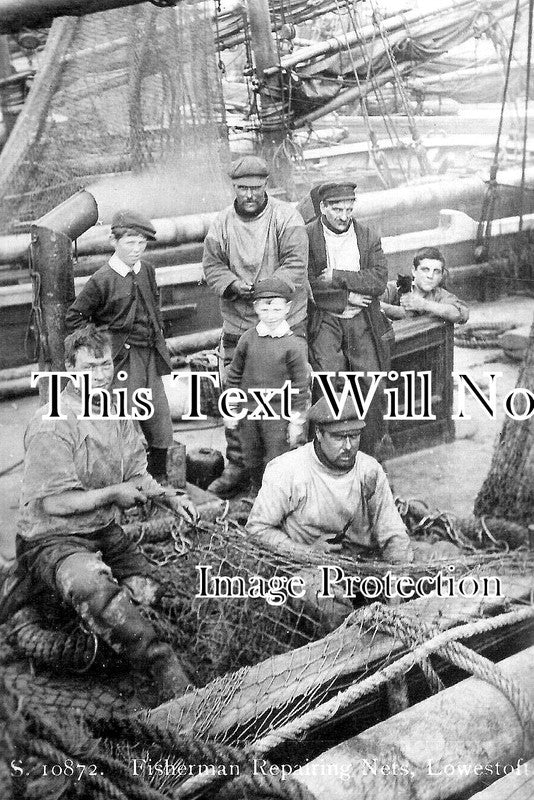 SF 3615 - Fishermen Repairing Nets, Lowestoft Harbour, Suffolk