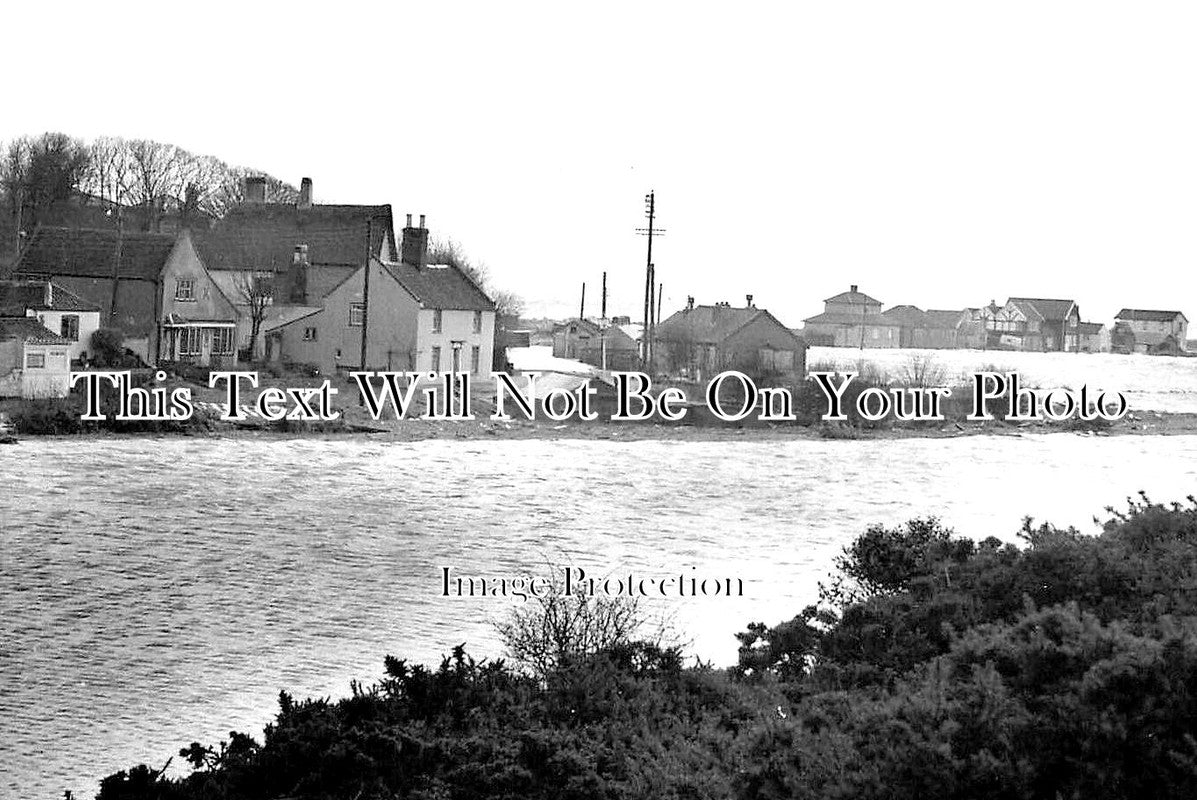 SF 3632 - Floods, Ferry Road, Southwold, Suffolk c1953