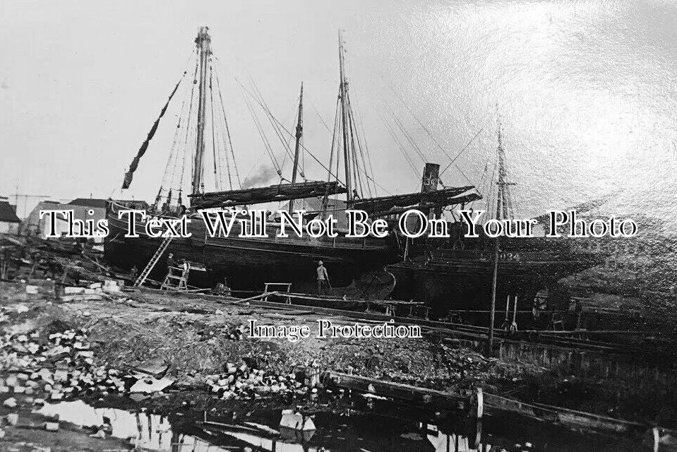 SF 3662 - Lowestoft Boat, Suffolk c1920