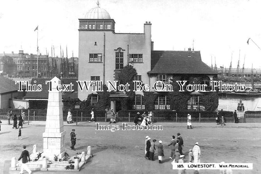 SF 3692 - Lowestoft War Memorial, Suffolk c1928