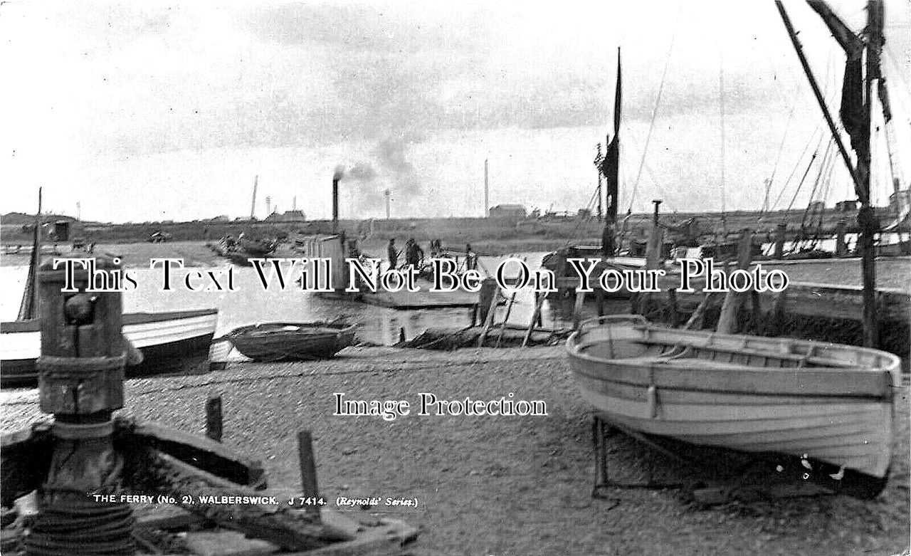 SF 3728 - The Walberswick Ferry, Suffolk c1920