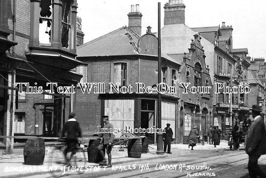 SF 3736 - Lowestoft Zeppelin Bombardment, London Road, Suffolk 1916 WW1