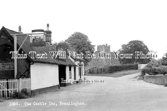 SF 3805 - The Castle Inn Pub, Framlingham, Suffolk c1942