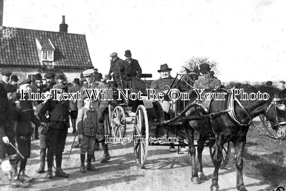 SF 3880 - Hunt Meet At Needham Market, Suffolk