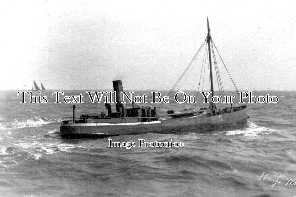 SF 3942 - Lowestoft Steam Trawler, Suffolk c1911