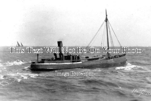 SF 3942 - Lowestoft Steam Trawler, Suffolk c1911