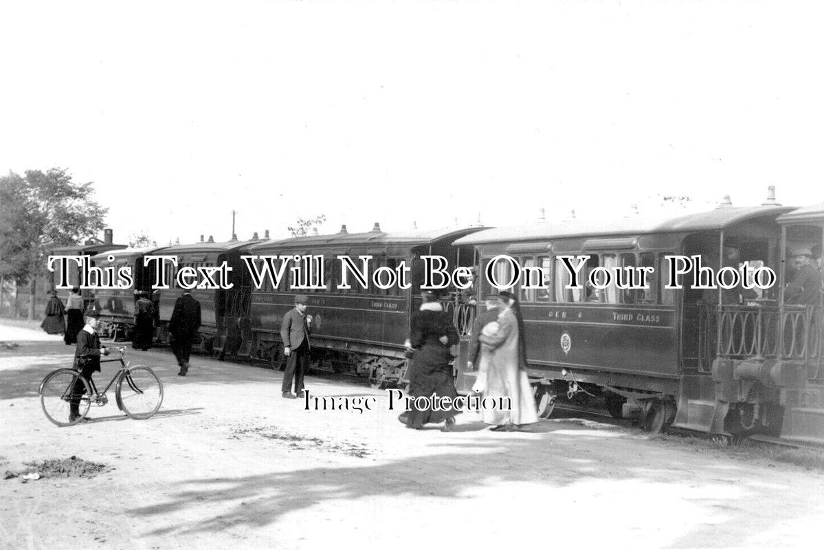 SF 3947 - Great Eastern Railway Carriages, Suffolk