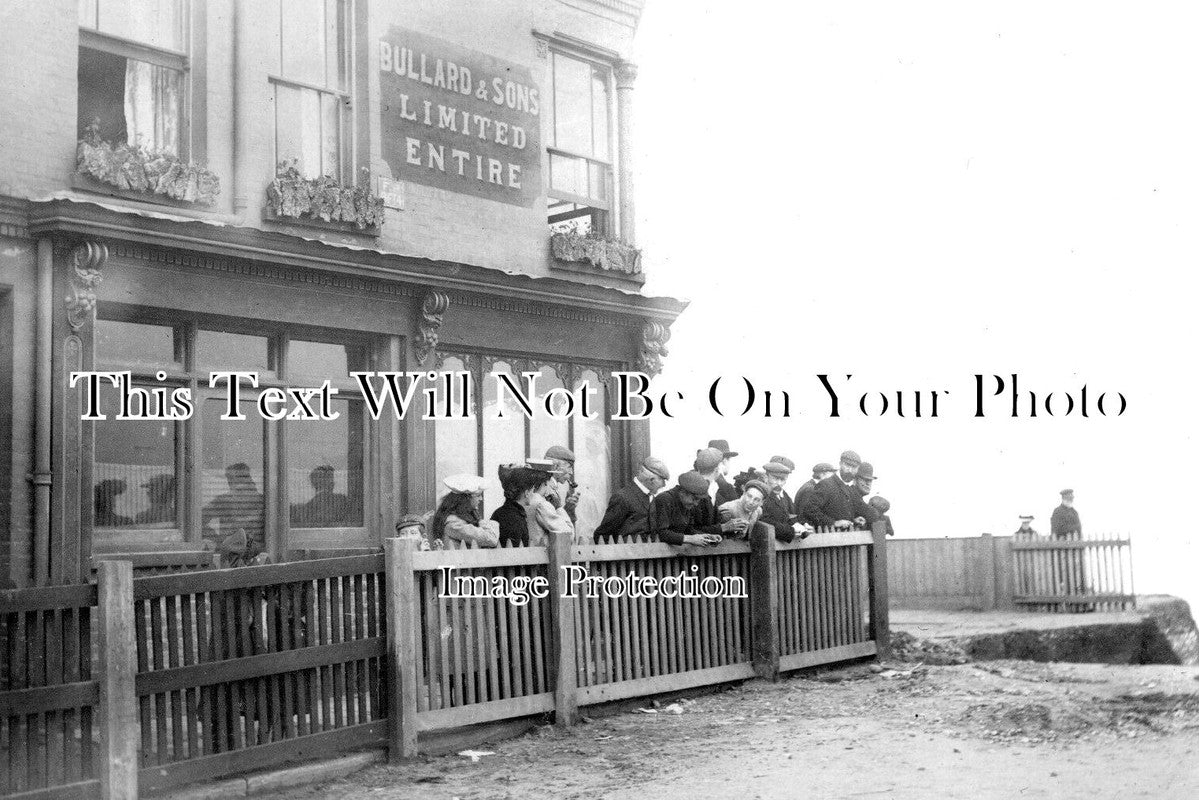 SF 4017 - Cliff Hotel Erosion, Pakefield, Lowestoft, Suffolk c1905