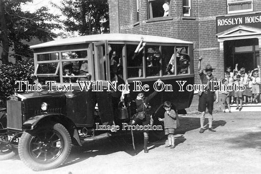 SF 4131 - Scouts At Rosslyn House, Felixstowe, Suffolk c1930