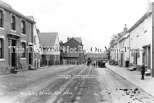 SF 4312 - Magdalen Street, Eye, Suffolk c1920